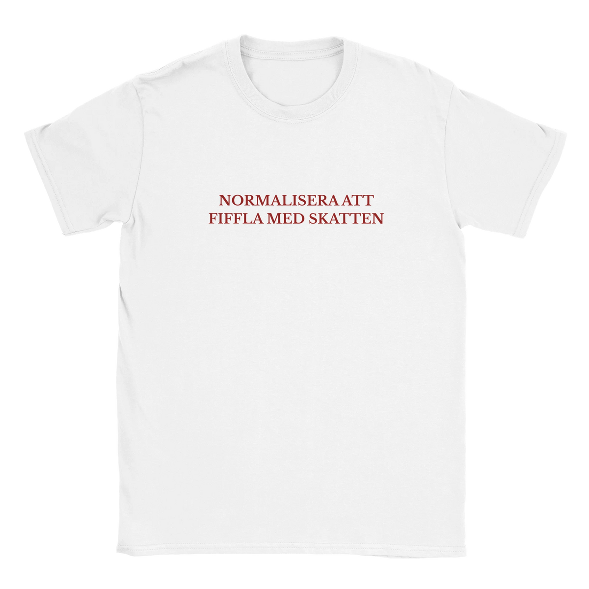 Vit t-shirt med rund halsringning och röd texttryck framtill