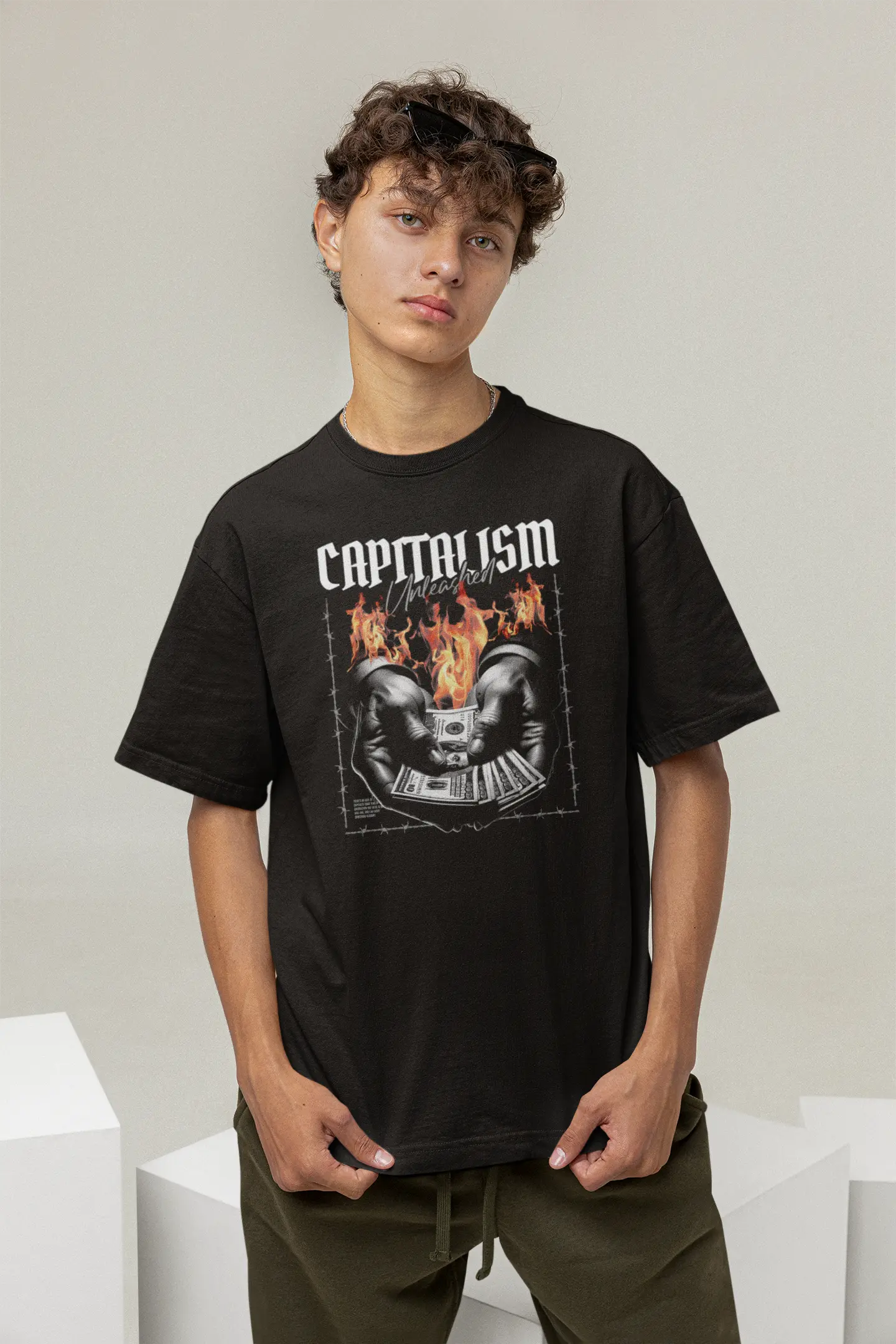 Oversized T-shirt | Front Print | Capitalism Tshirtkingen.se